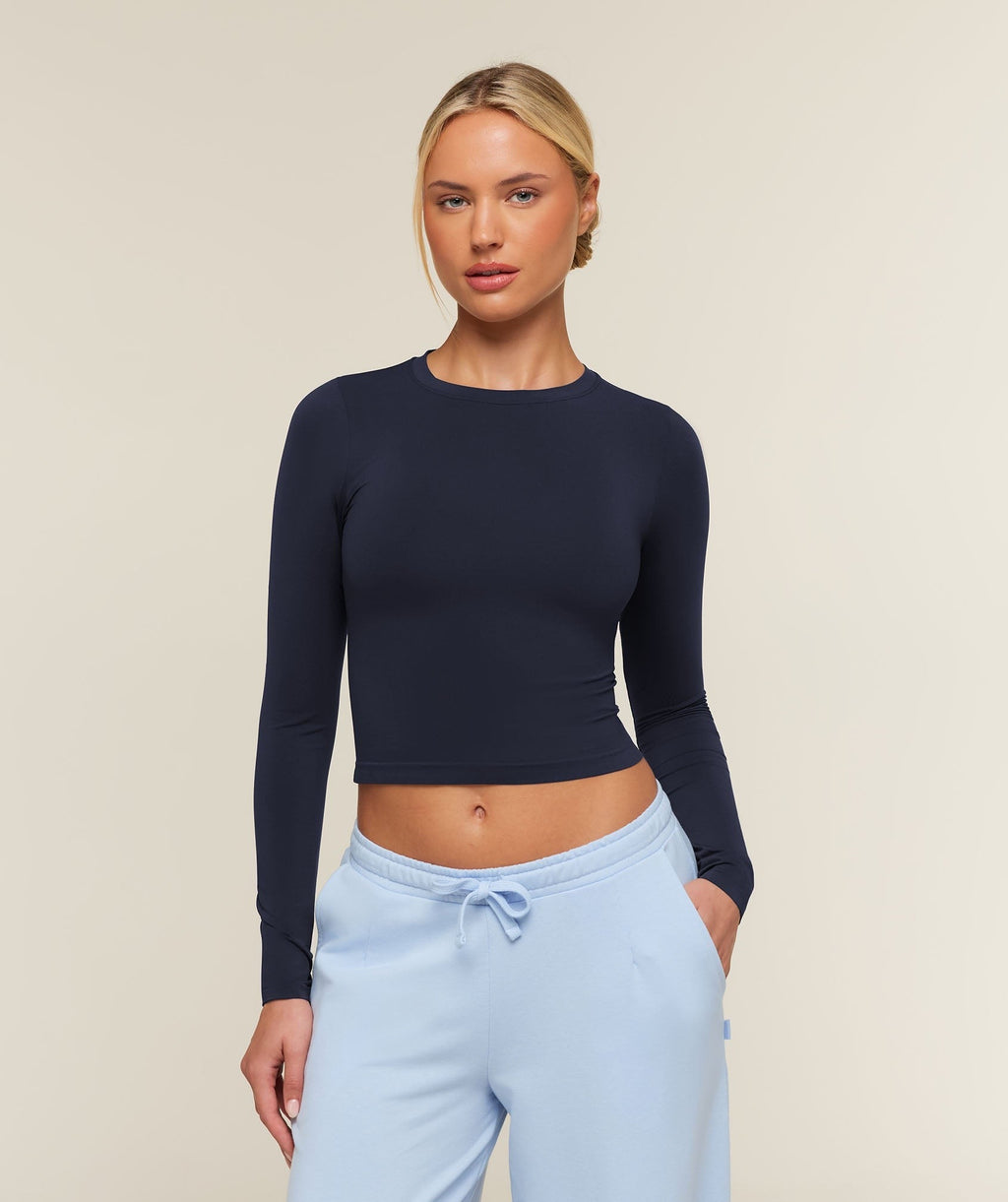 FeatherFormTM Long Sleeve Tee