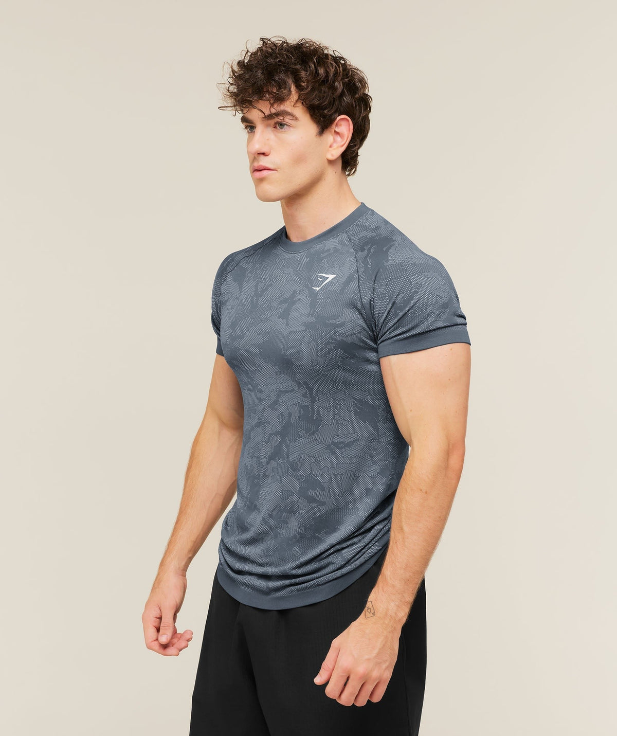 Geo Seamless Tee