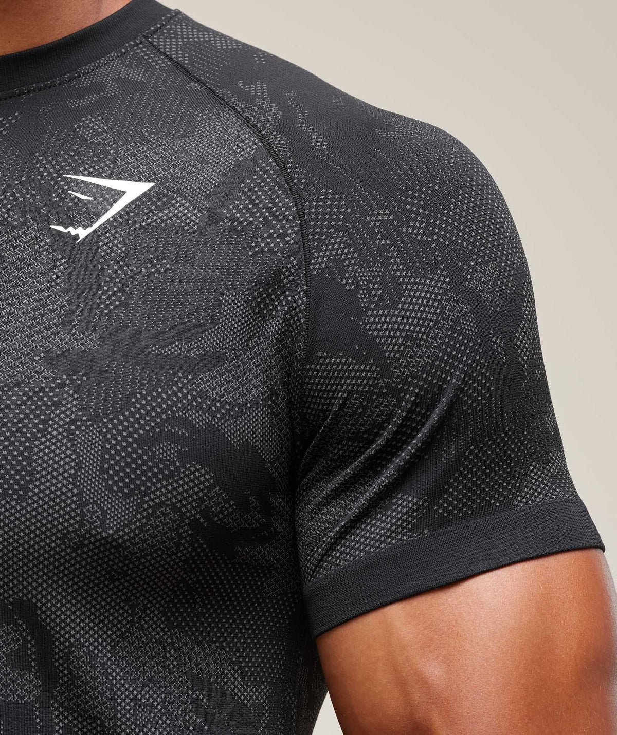 Geo Seamless Tee
