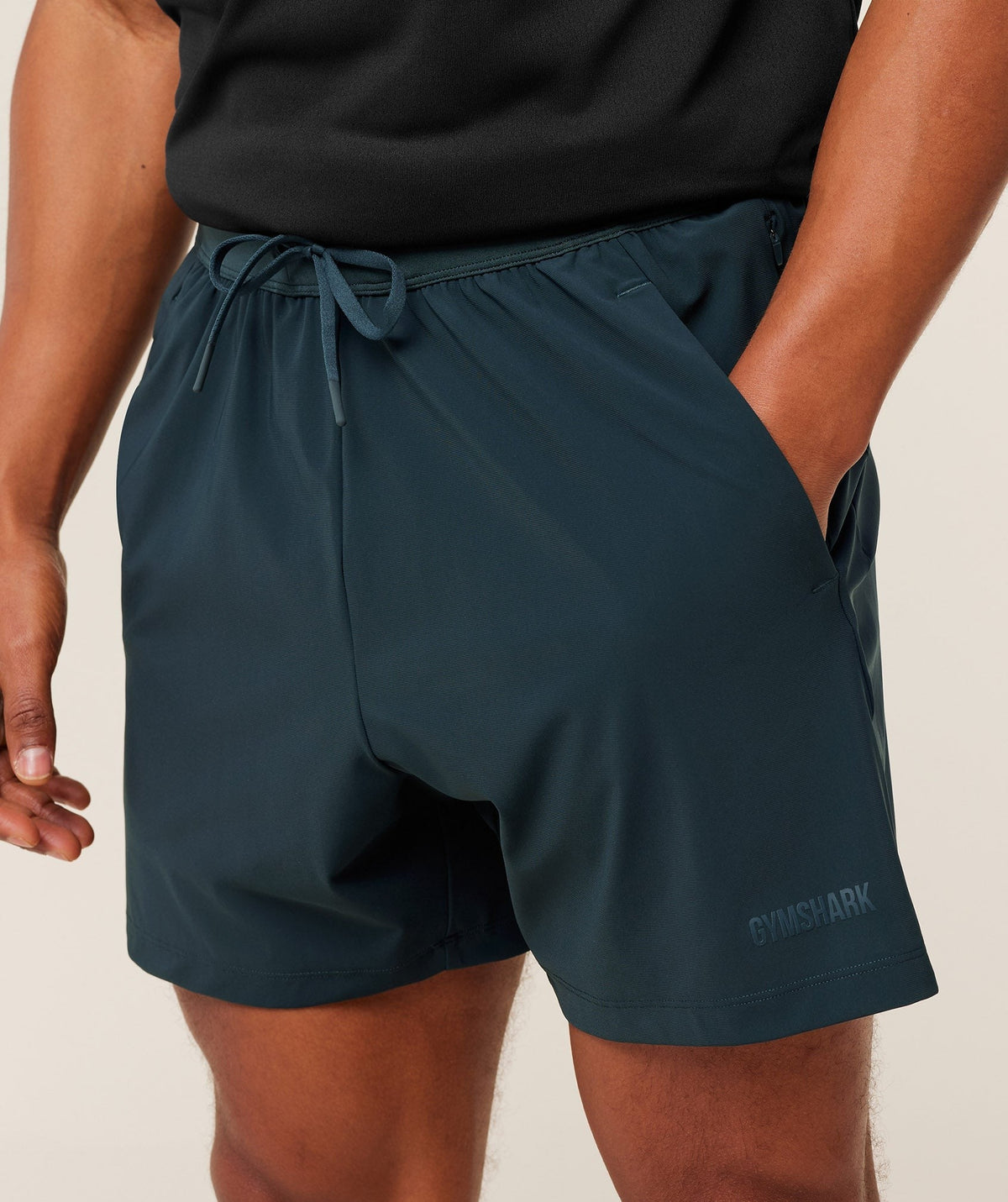 Hybrid 6" Short