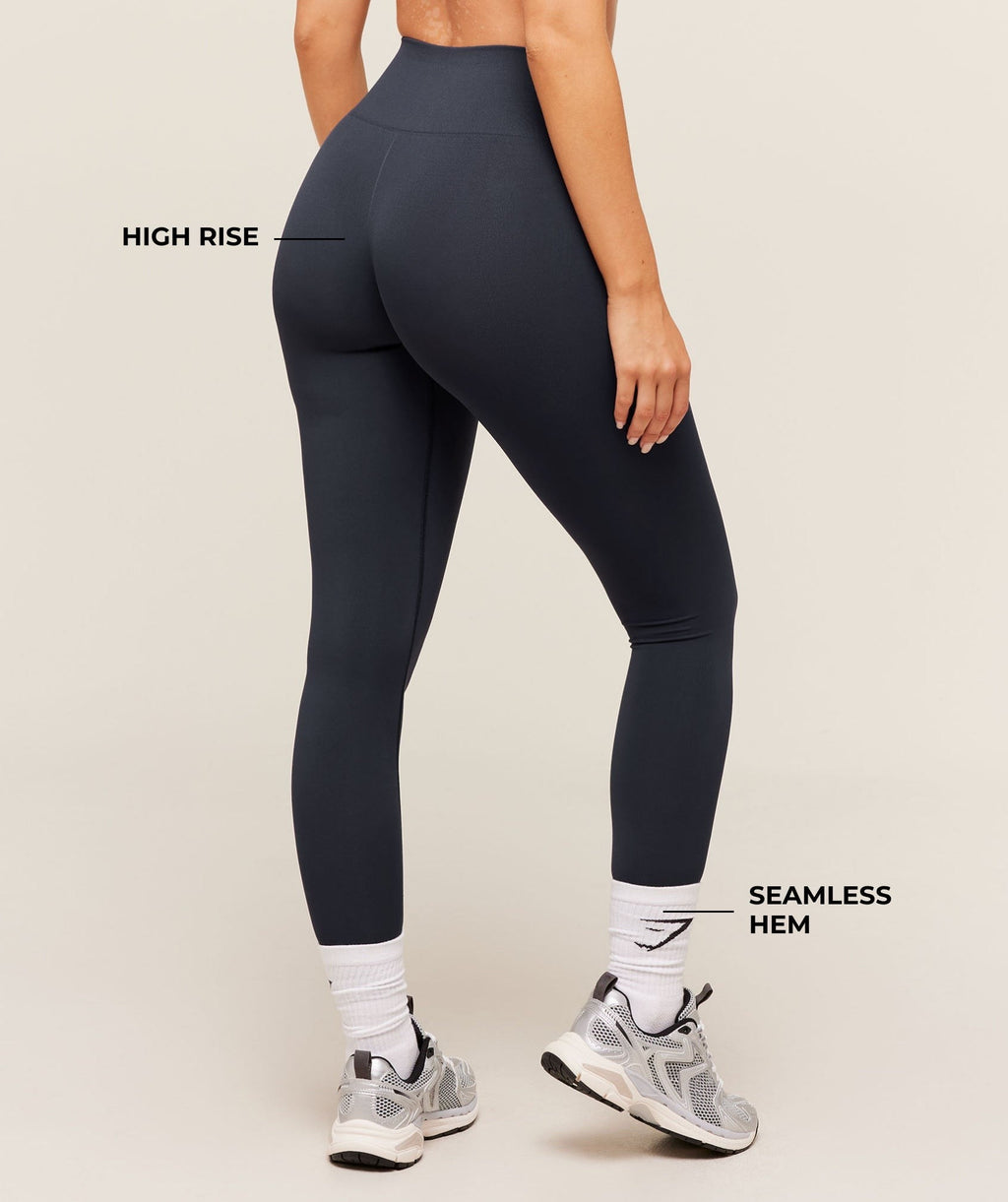Soft Sculpt V-neck Sports Bra