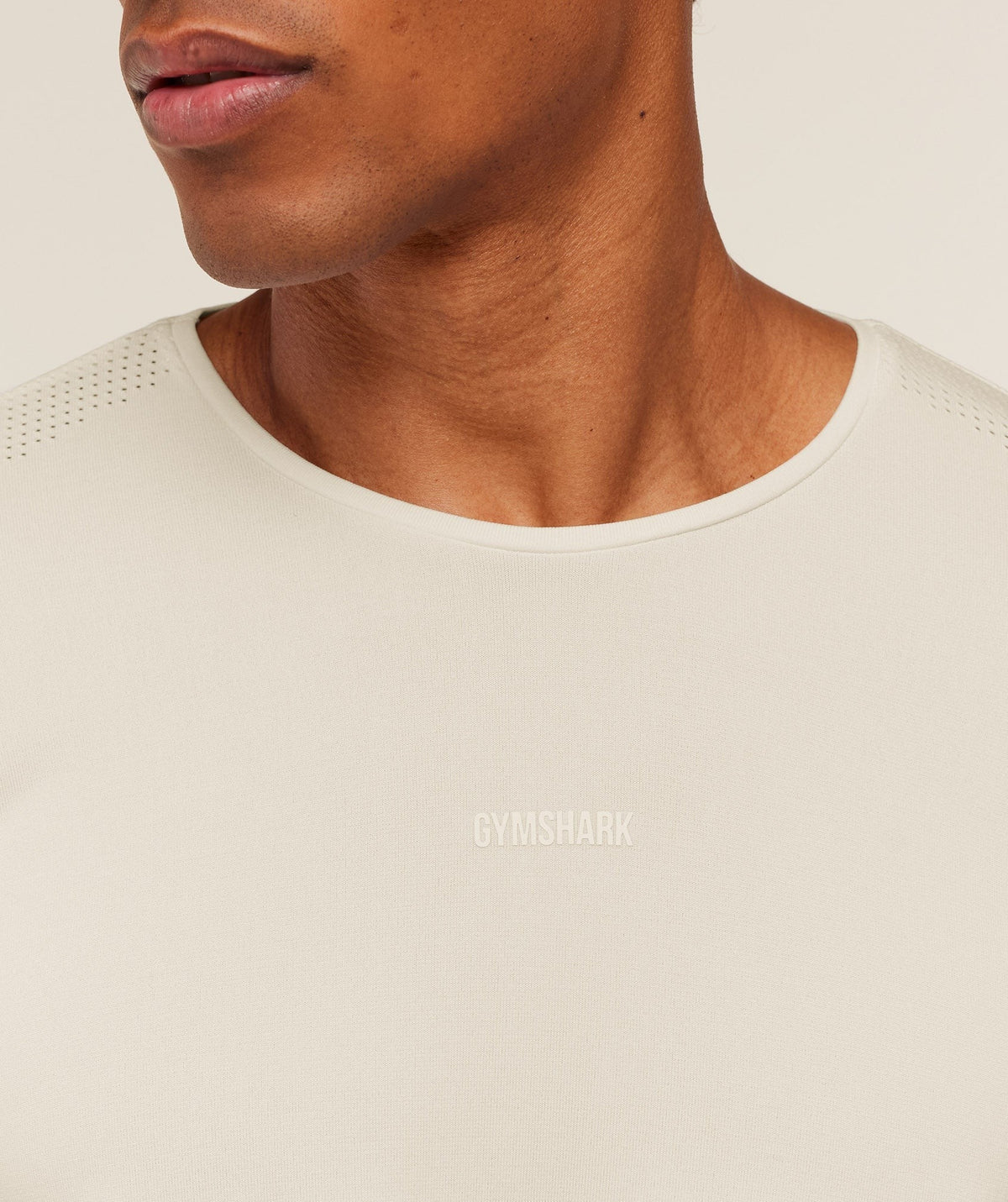Distance Seamless Tee
