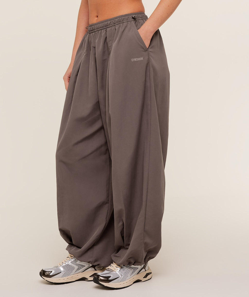 Weekend Lifestyle Parachute Pants