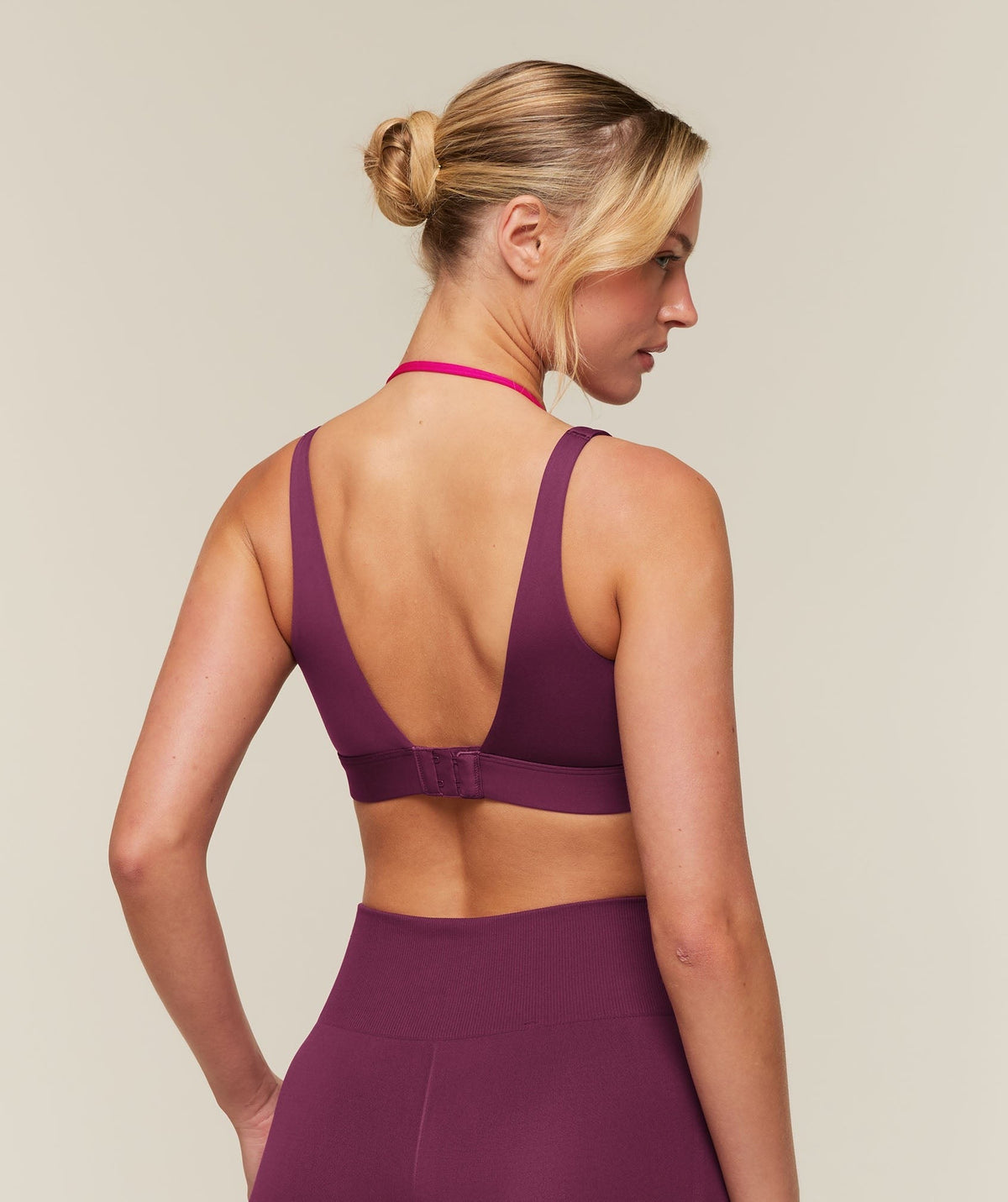 Adapt Camo Seamless Sports Bra