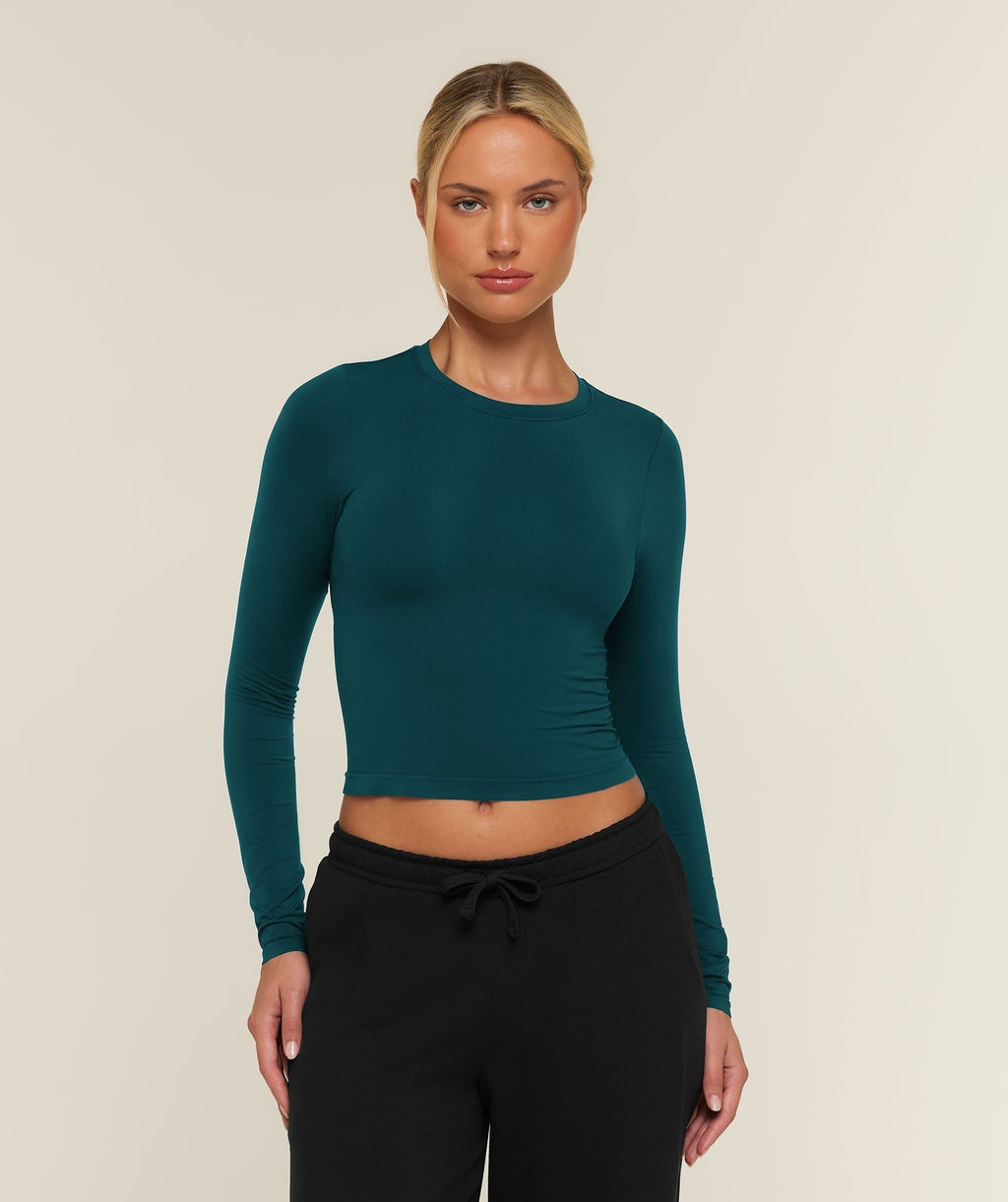 FeatherFormTM Long Sleeve Tee