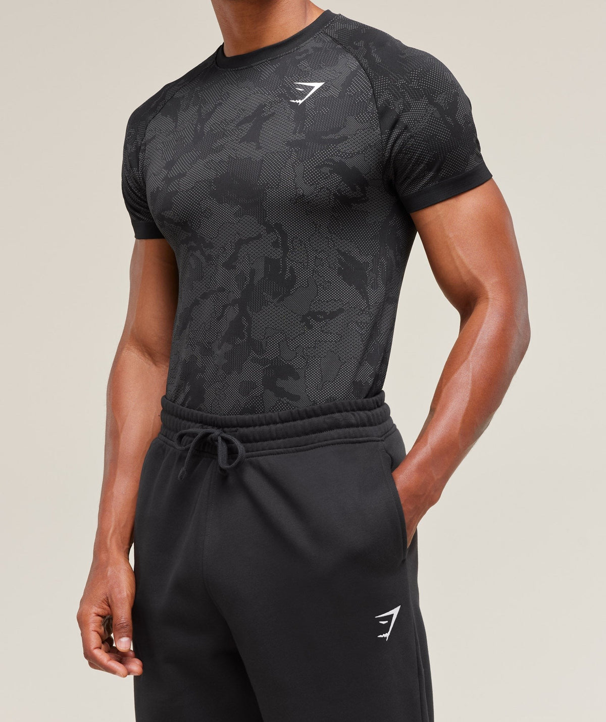 Geo Seamless Tee