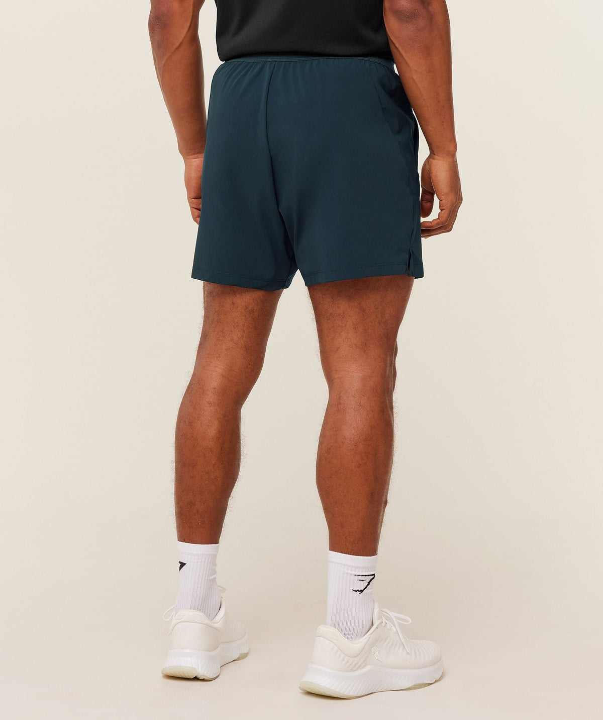 Hybrid 6" Short