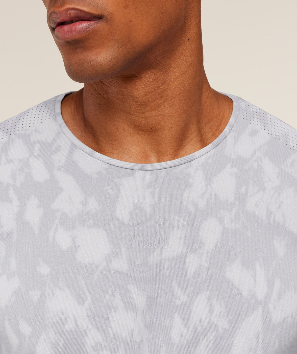Distance Seamless Tee